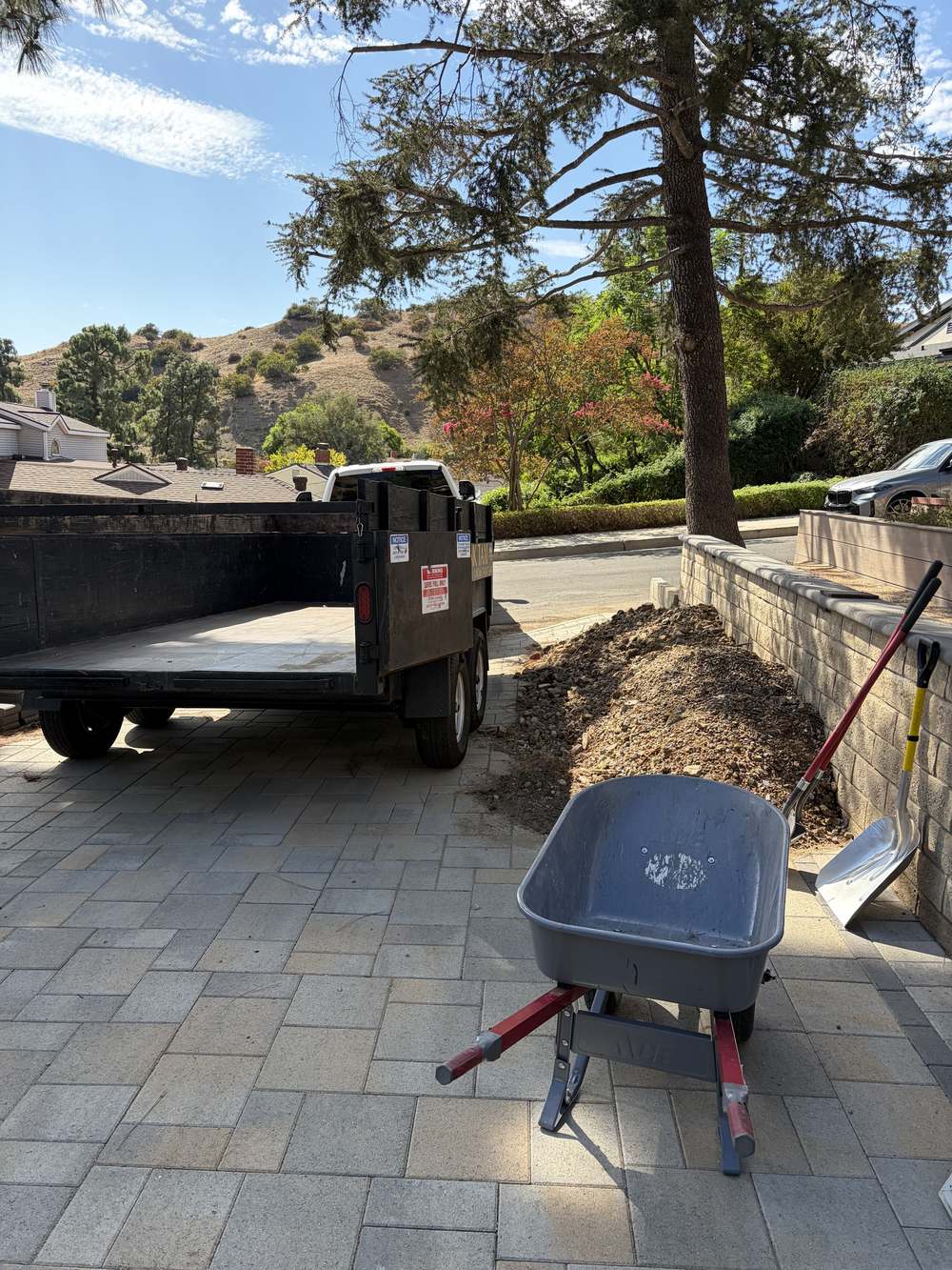 Junk Removal North Hollywood trailer on a job